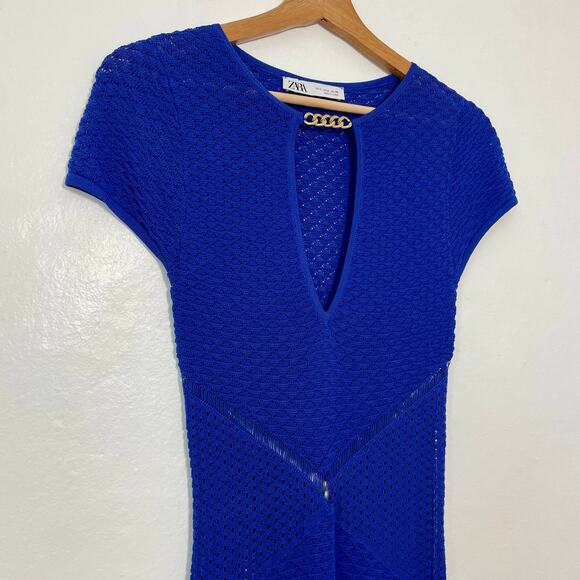 Zara – Cobalt Blue Open Crochet Knit Chain Detail Fitted Maxi Dress - Picture 2 of 8